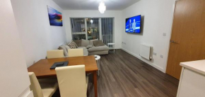 Sterling River view Apartment, Greenhithe 4 with Netflix & Amazon Music